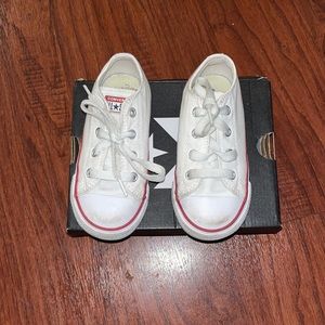 Converse infant sneakers. Size 8
